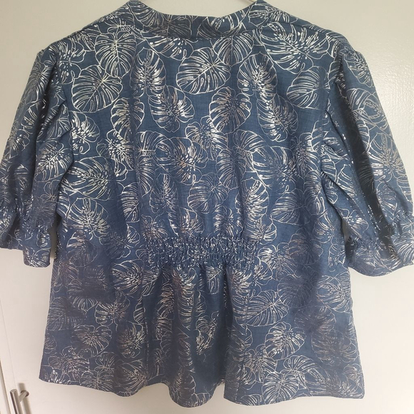 OLIVIA & MARTIN BEAUTIFUL SILVER AND BLUE BLOUSE - Picture 8 of 9